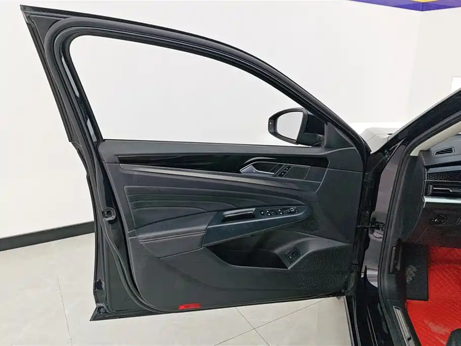 Volkswagen Passat 2023