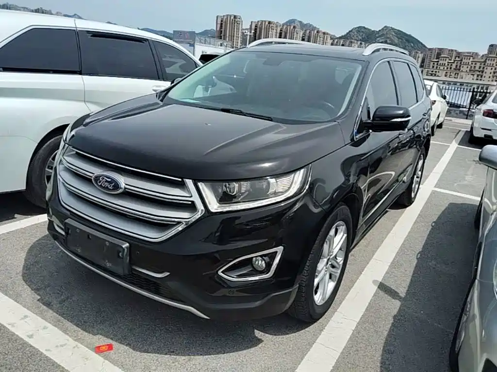 Ford Edge 2018 — фото 1