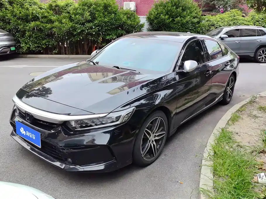 Honda Inspire 2022 — фото 1