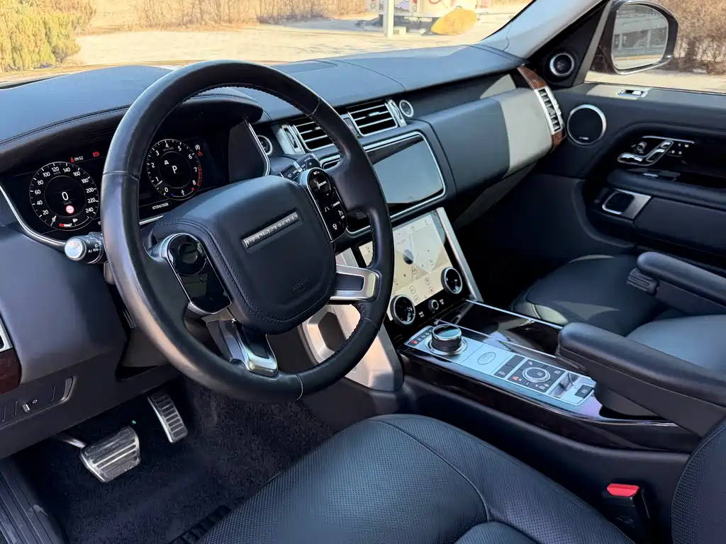 Land Rover Range Rover 2020 — фото 13
