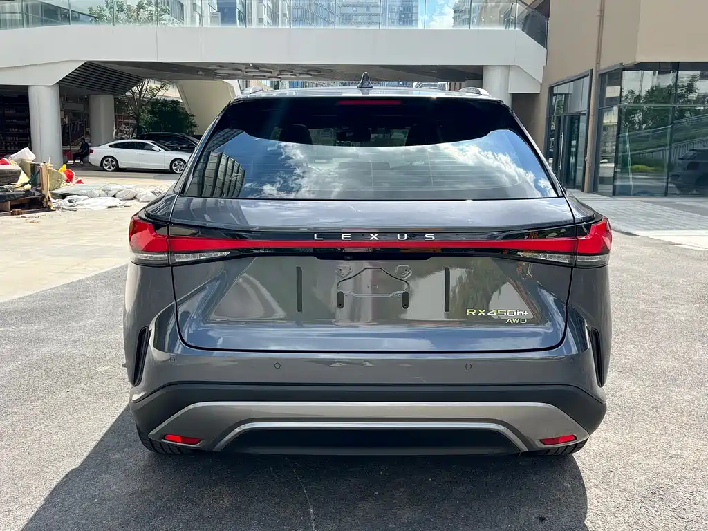 Lexus RX 2023 — фото 17