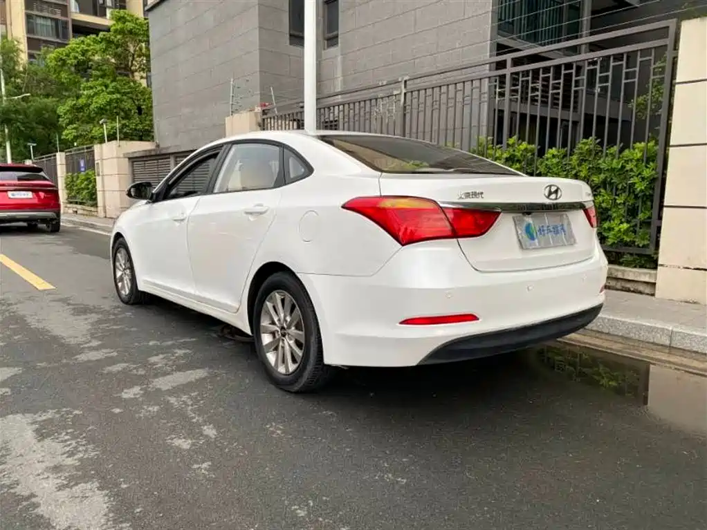 Hyundai Mistra 2014 — фото 4