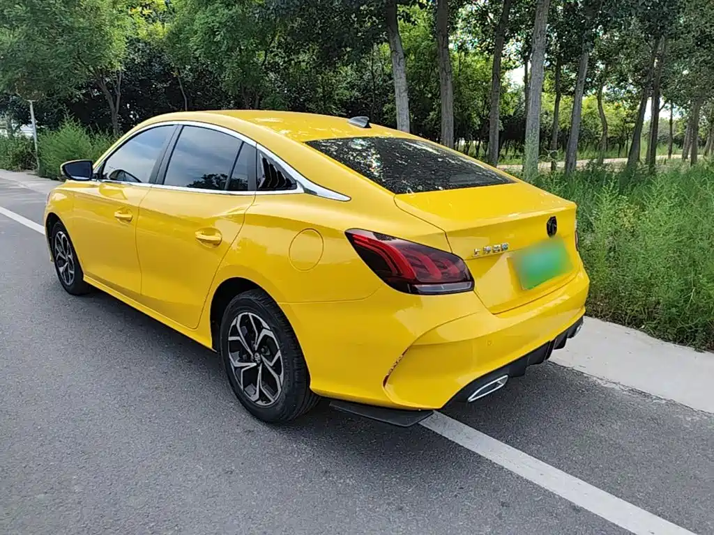MG MG5 2023