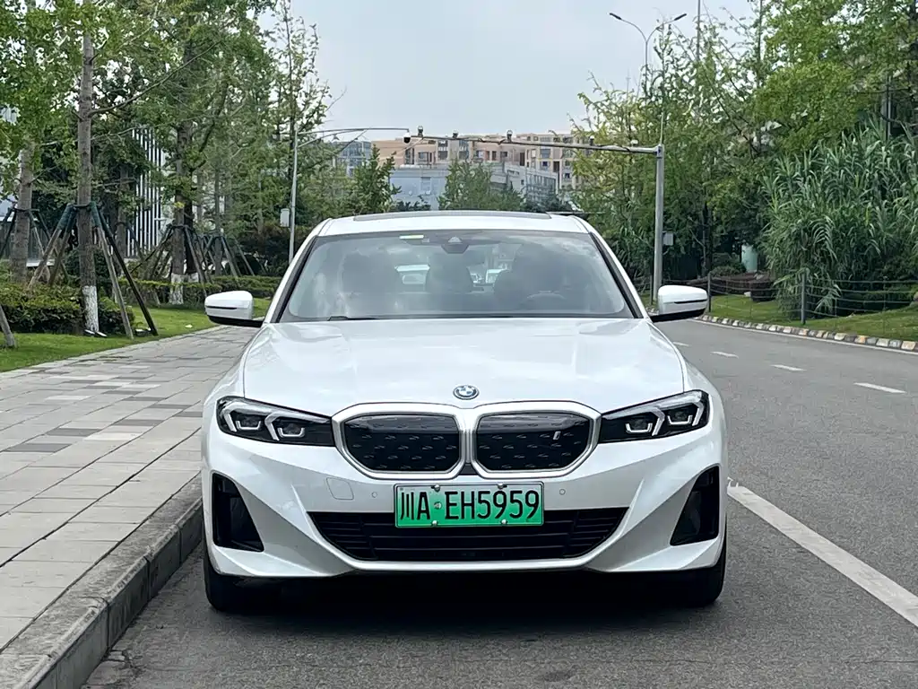 BMW i3 2022