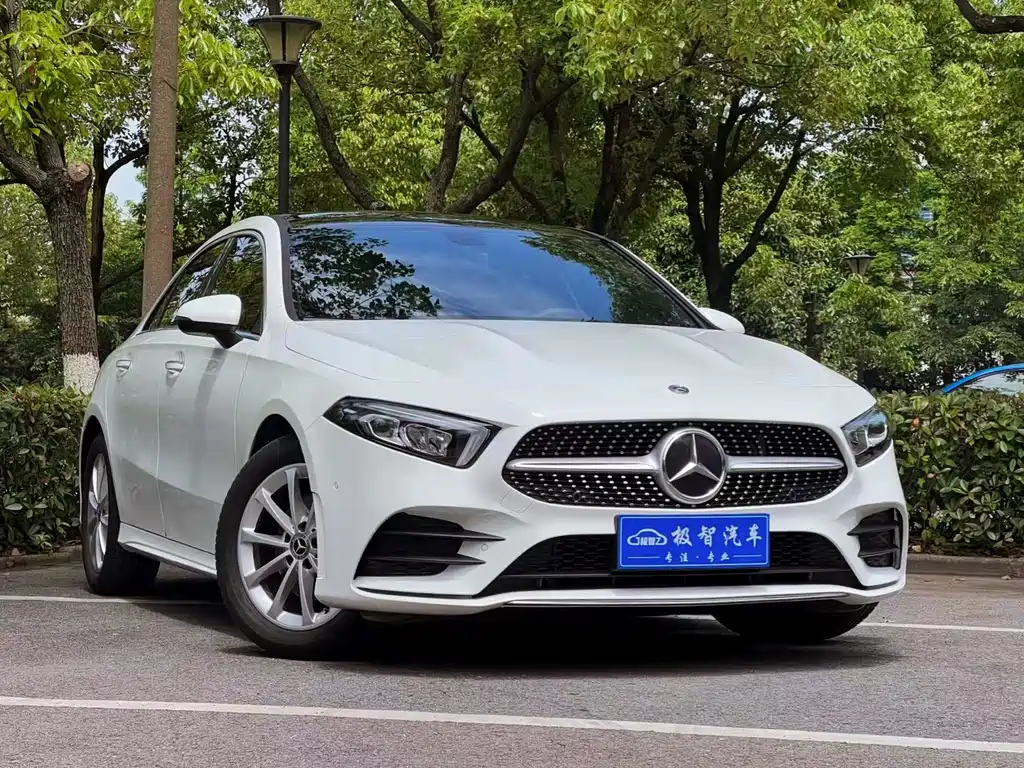Mercedes-Benz A-Class 2023 — фото 9