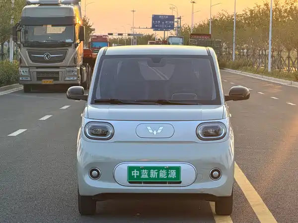 Wuling Hongguang MINIEV 2025