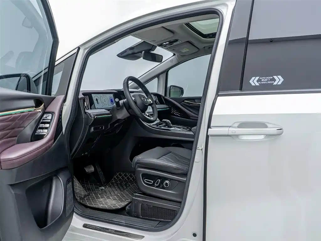 GAC Trumpchi M8 2023 — фото 16