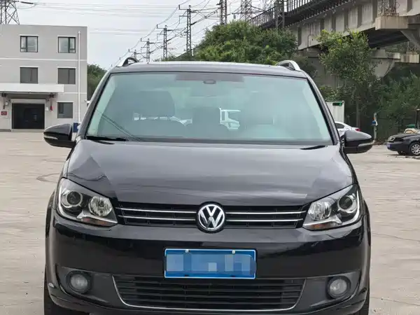 Volkswagen Touran 2015