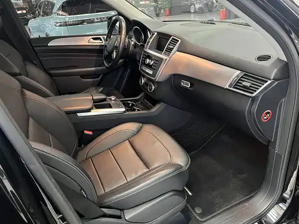Mercedes-Benz M-Class 2014