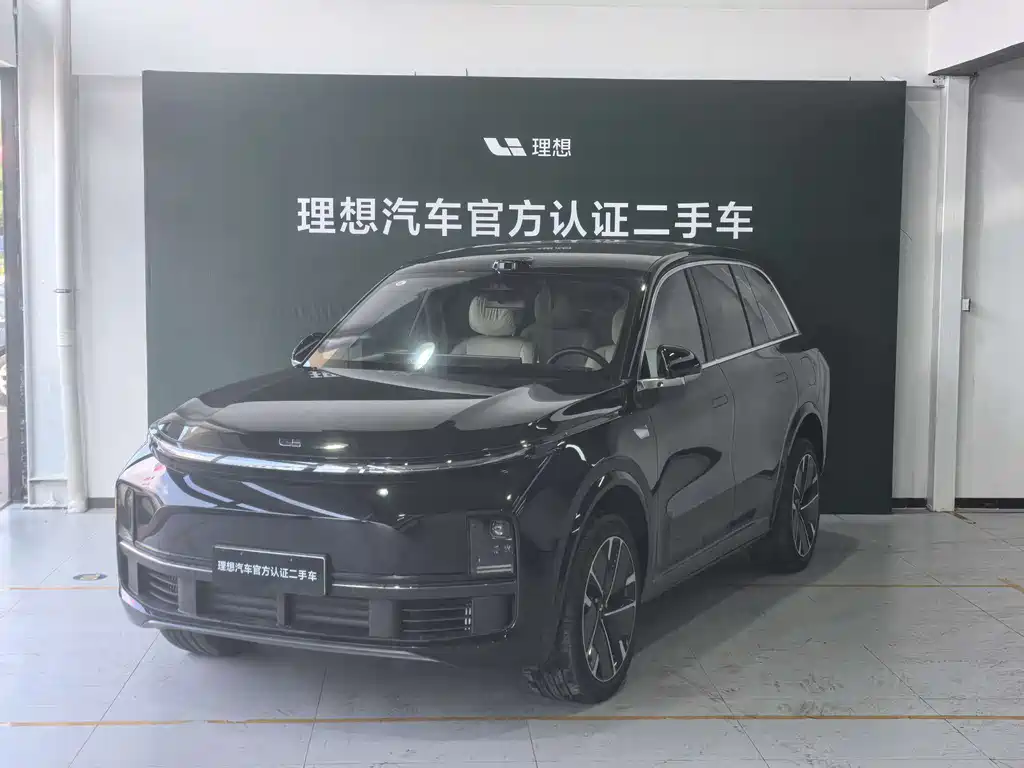 Li Auto Li L8 2025