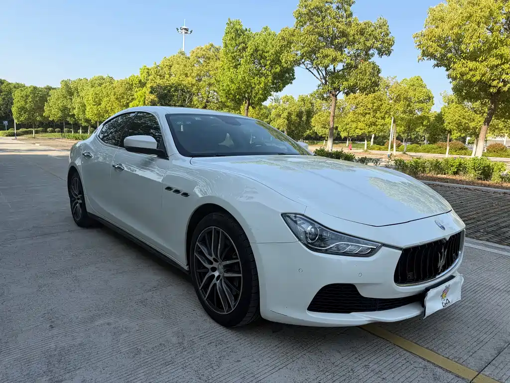 Maserati Ghibli 2017 — фото 3