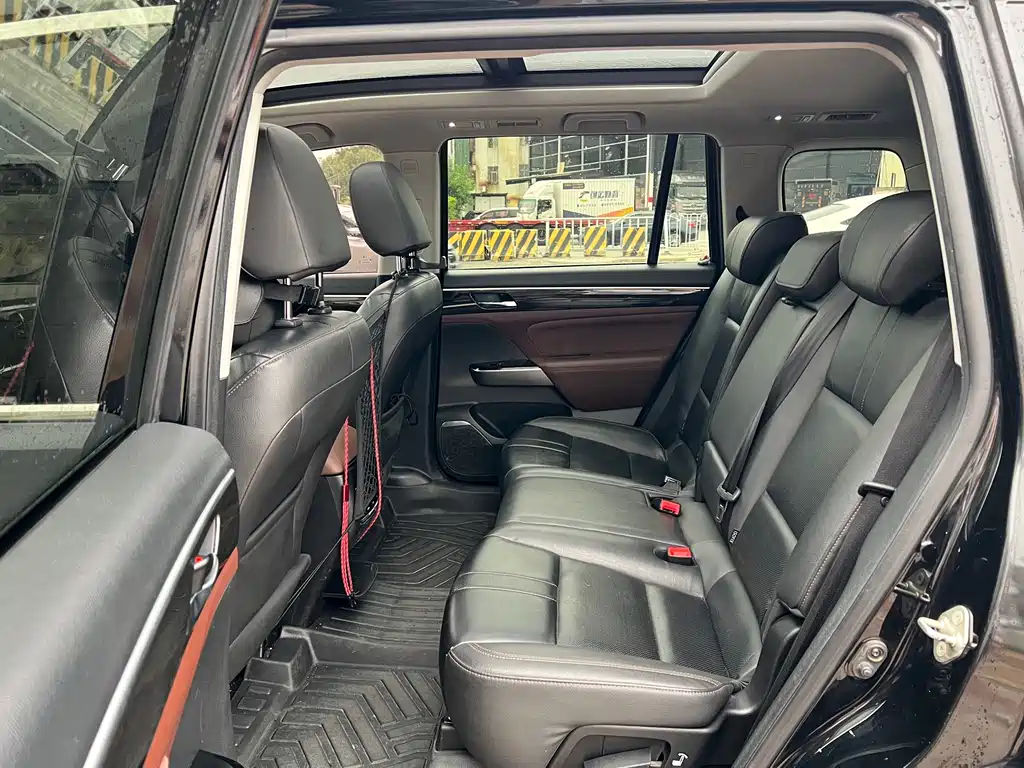 GAC Motor Trumpchi GS8 2018 — фото 16