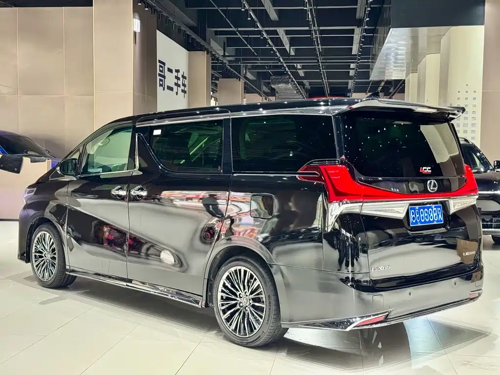 Toyota Vellfire 2021 — фото 9