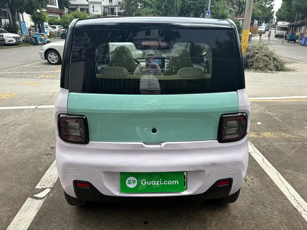 Geely Galaxy Panda 2023