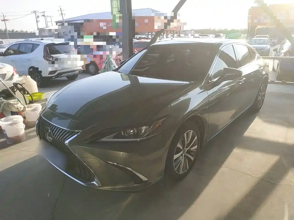 Lexus ES 2020 — фото 2
