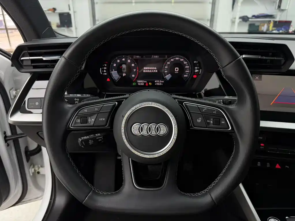 Audi A3 2023 — фото 10
