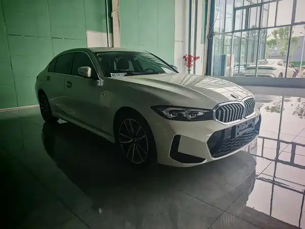 BMW 3 Series 2023
