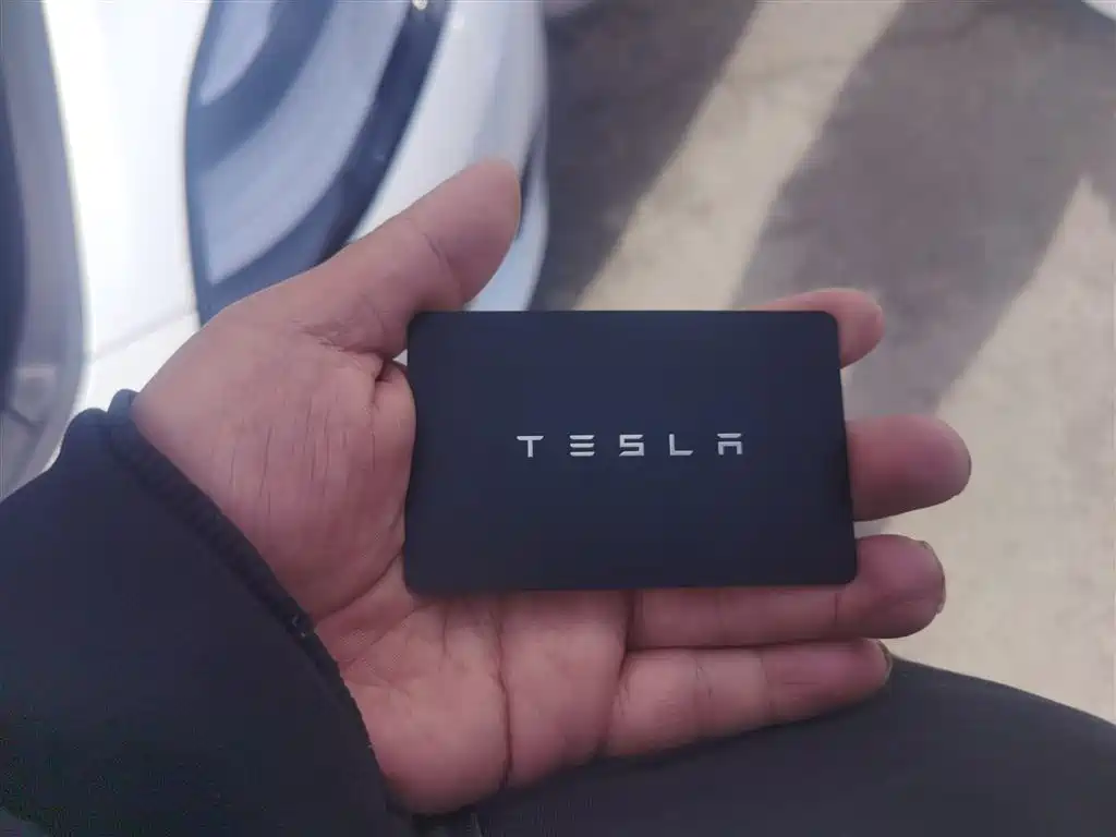 Tesla Model 3 2020 — фото 17