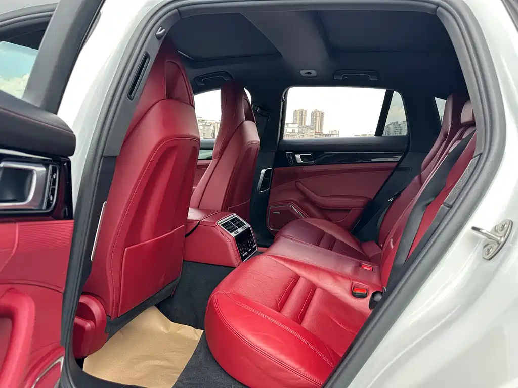 Porsche Panamera 2019 — фото 16