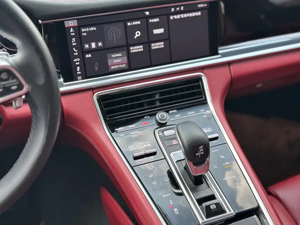 Porsche Panamera 2019 — фото 12