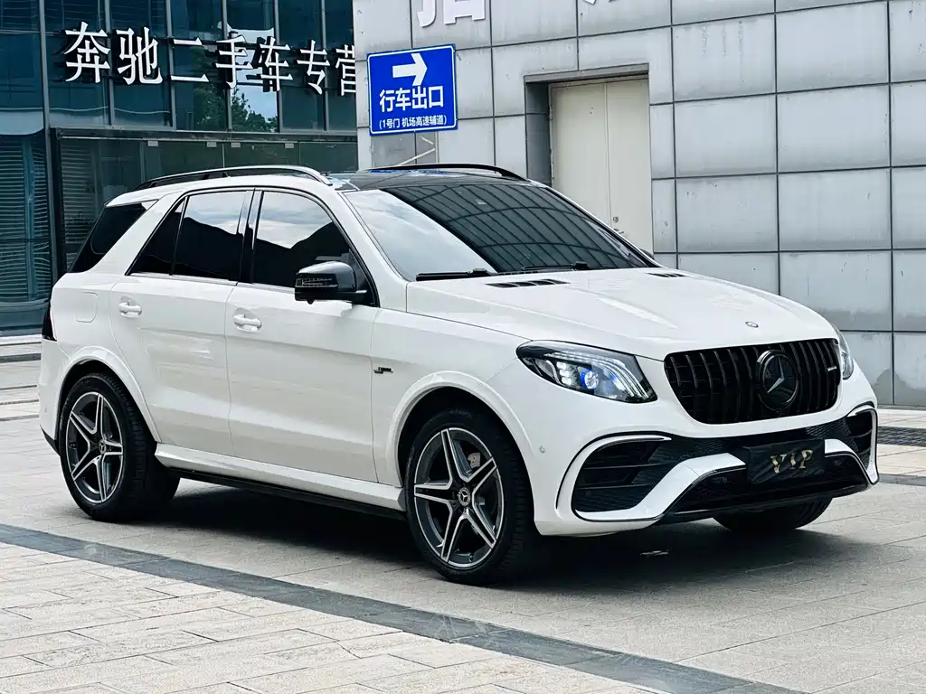 Mercedes-Benz M-Class 2015 — фото 3