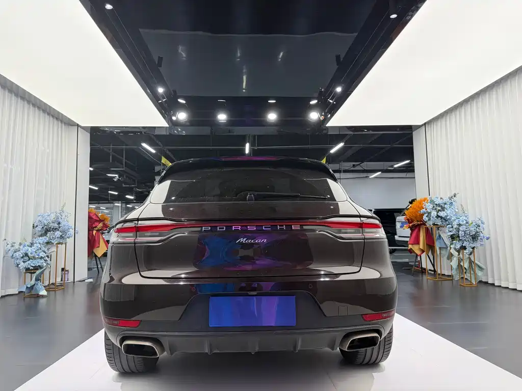 Porsche Macan 2020 — фото 8