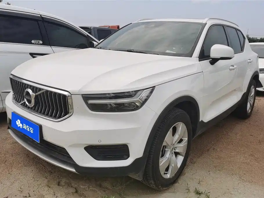 Volvo XC40 2021