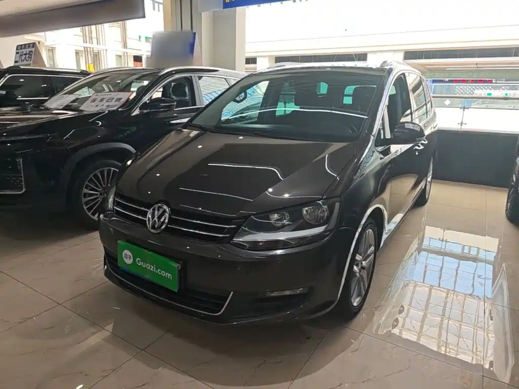 Volkswagen Sharan 2017 — фото 1