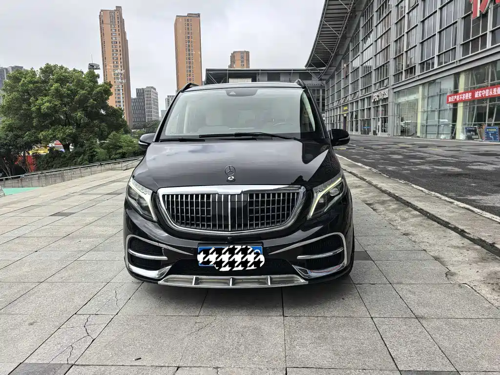 Mercedes-Benz V-Class 2022 — фото 2