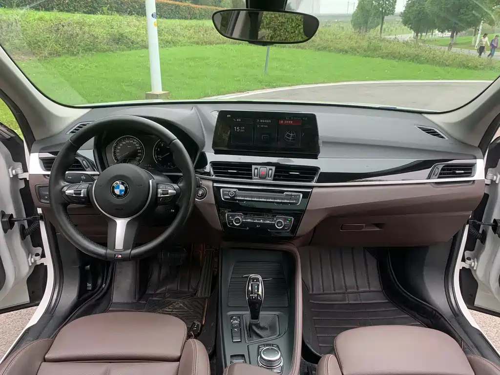 BMW X1 2022 — фото 9