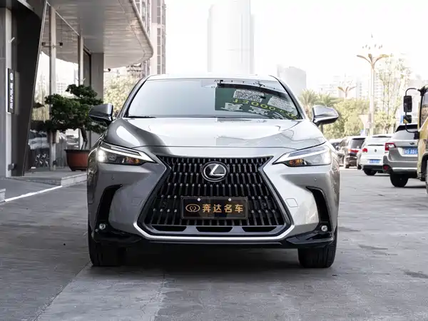Lexus NX 2023