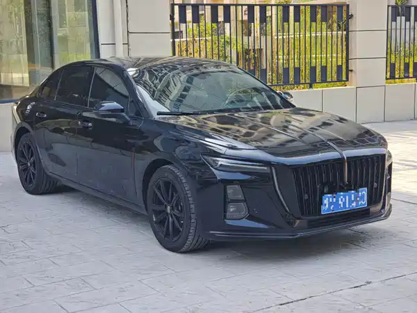 Hongqi H5 2025