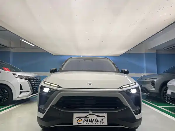 NIO ES8 2019