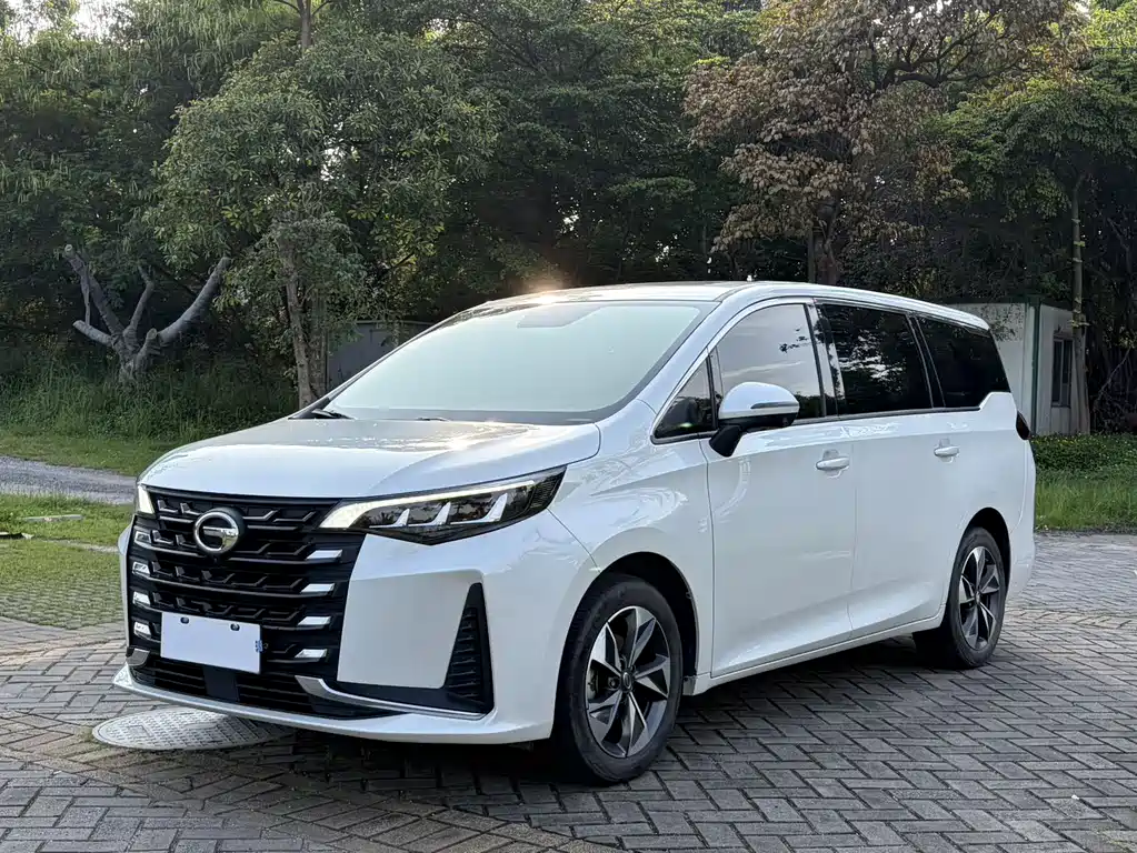 GAC Motor Trumpchi M6 2023 — фото 1