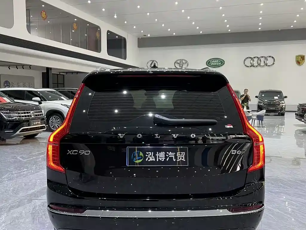 Volvo XC90 2025 — фото 13