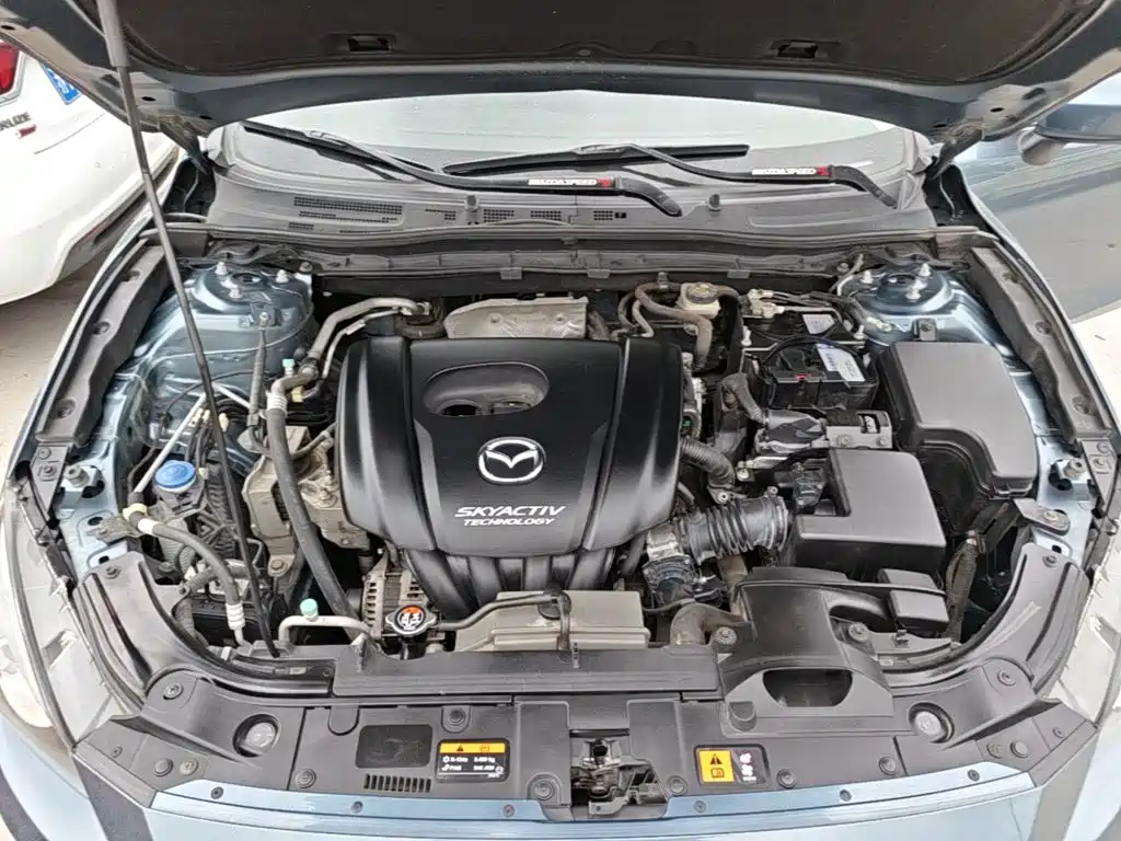 Mazda 3 Axela 2016 — фото 20