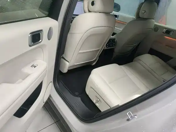 Li Auto L6 2024