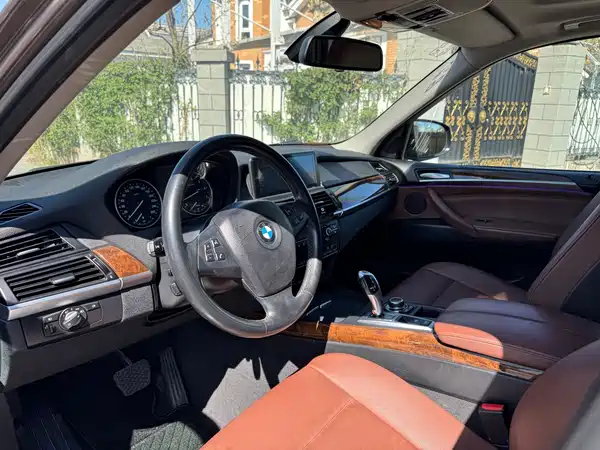 BMW X5 2011