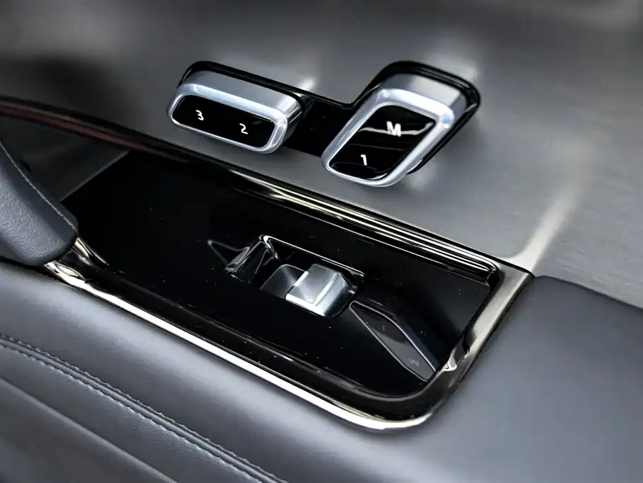 Land Rover Range Rover Sport 2025 — фото 30