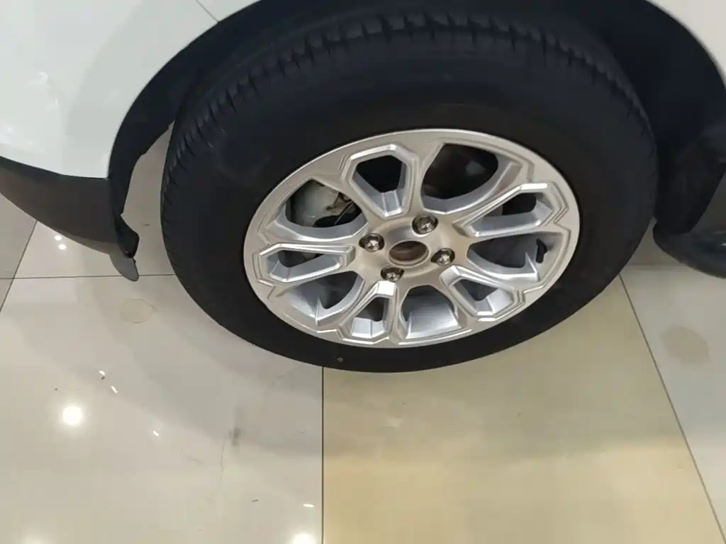 Ford EcoSport 2018 — фото 23