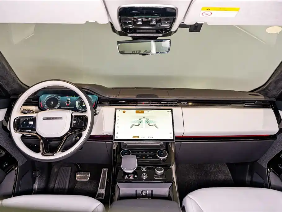 Land Rover Range Rover Sport New Energy 2023 — фото 10