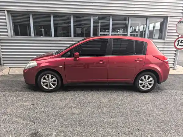 Nissan Tiida 2010