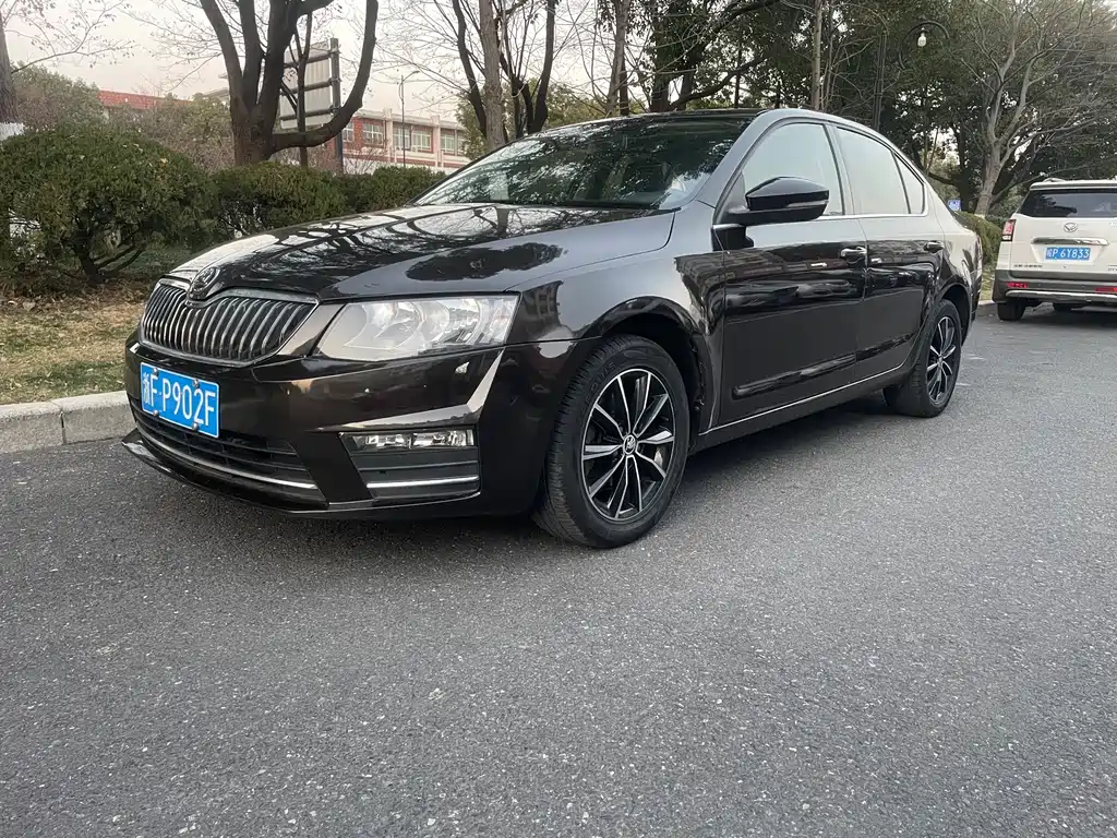 Skoda Octavia 2017 — фото 1