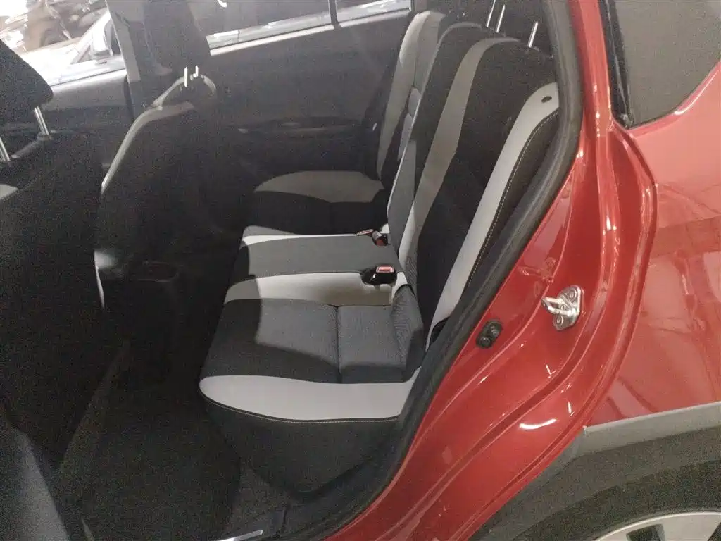 Toyota Yaris L 2021 — фото 13