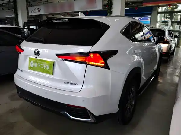 Lexus NX 2020