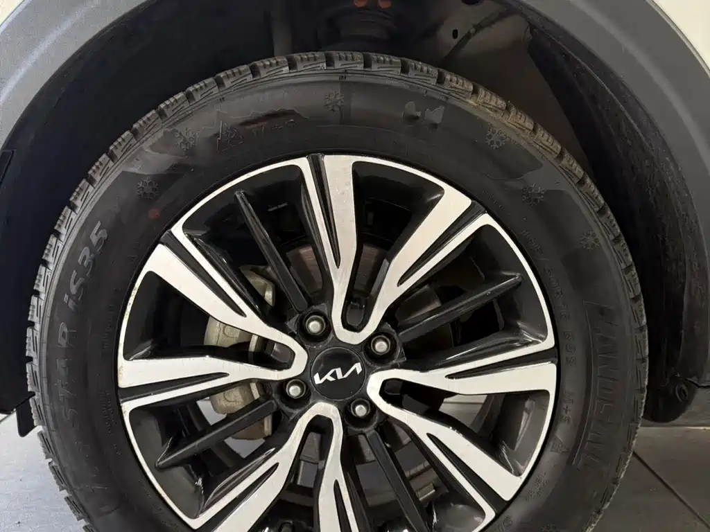 Kia KX1 2023 — фото 14
