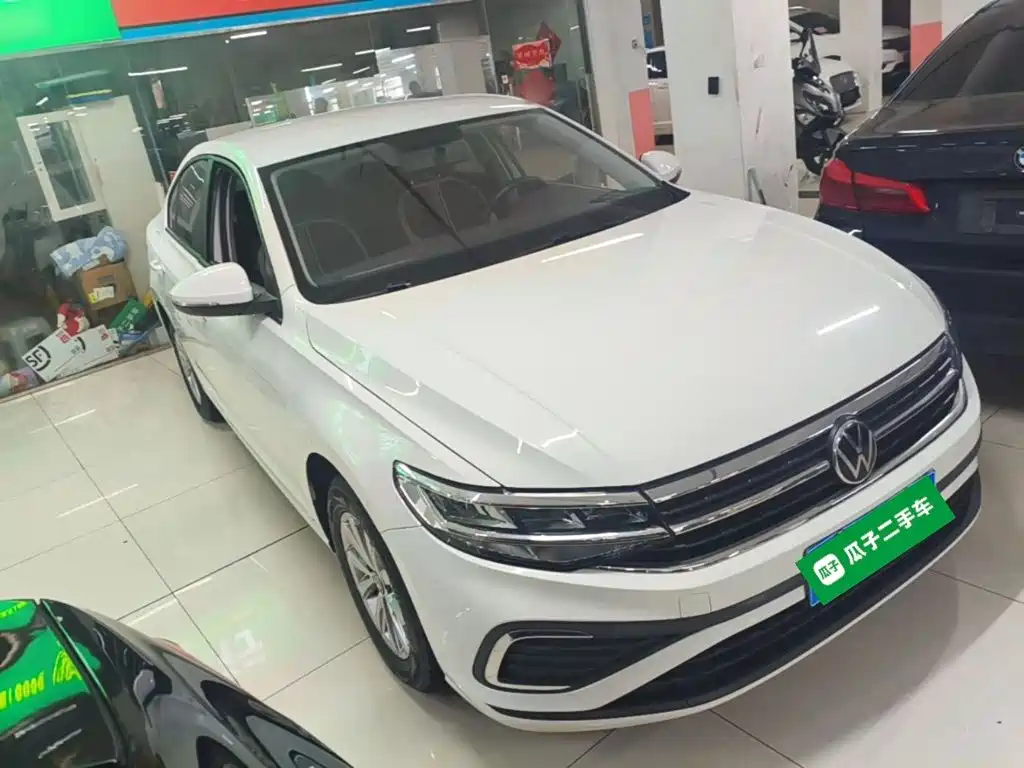 Volkswagen Bora 2023
