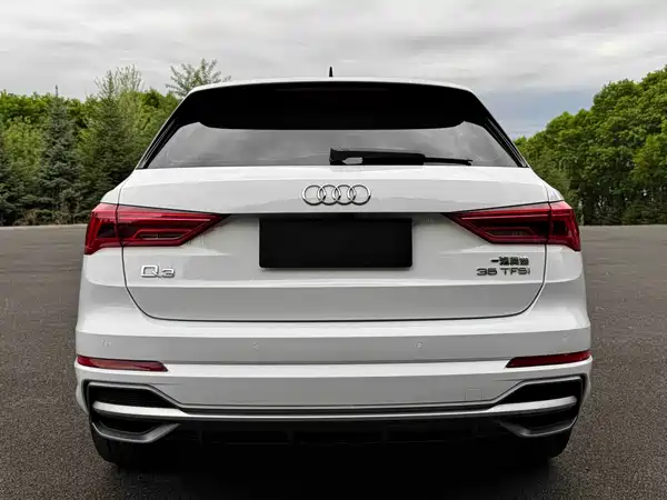 Audi Q3 2021