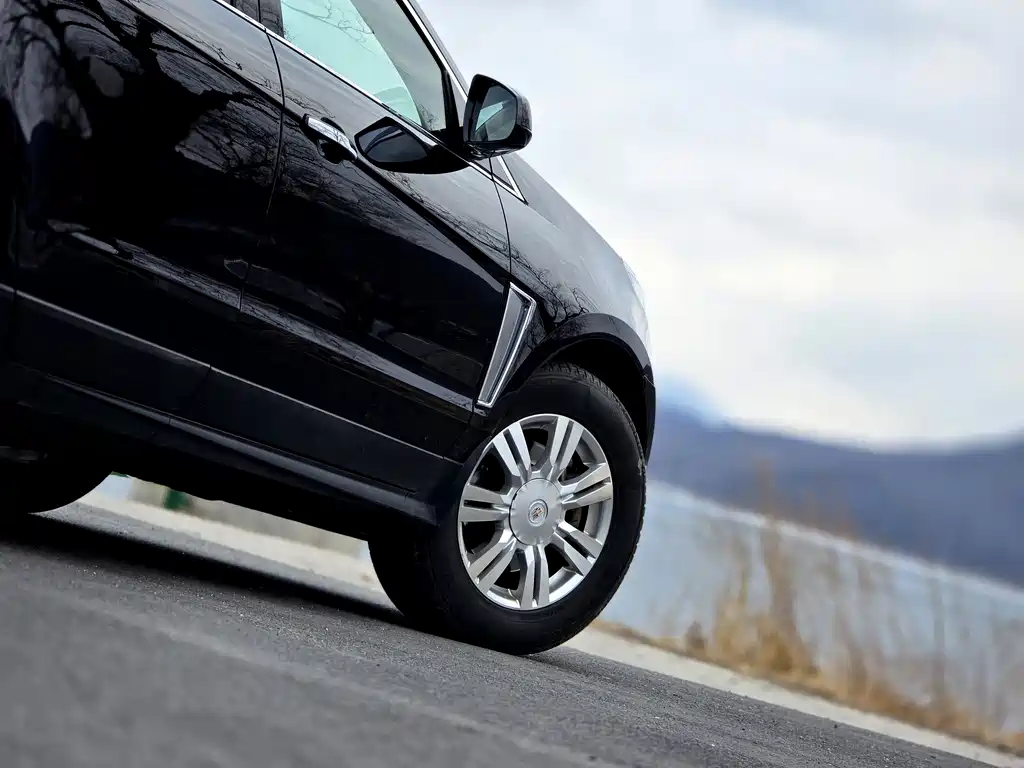 Cadillac SRX 2013 — фото 9