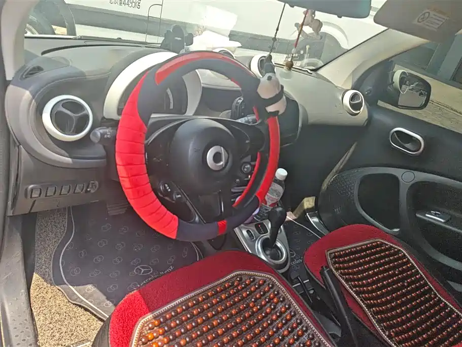 smart Fortwo 2016 — фото 12
